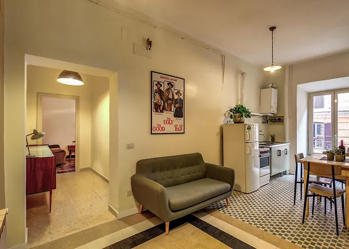 Trastevere San Cosimato Vintage