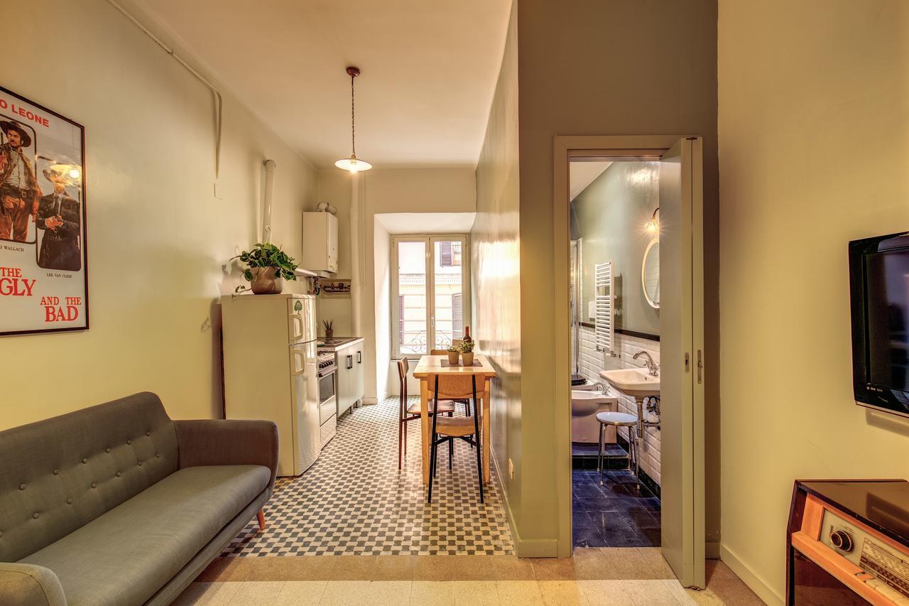 Trastevere San Cosimato Vintage Rome